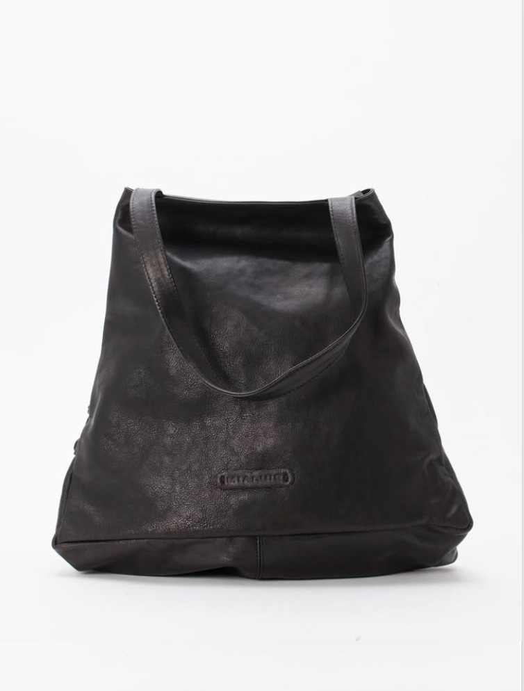 Bolso tote Ferdi de Mialuis en piel negra con diseño estructural, doble cierre de cremallera y detalles artesanales. Hecho en Italia.