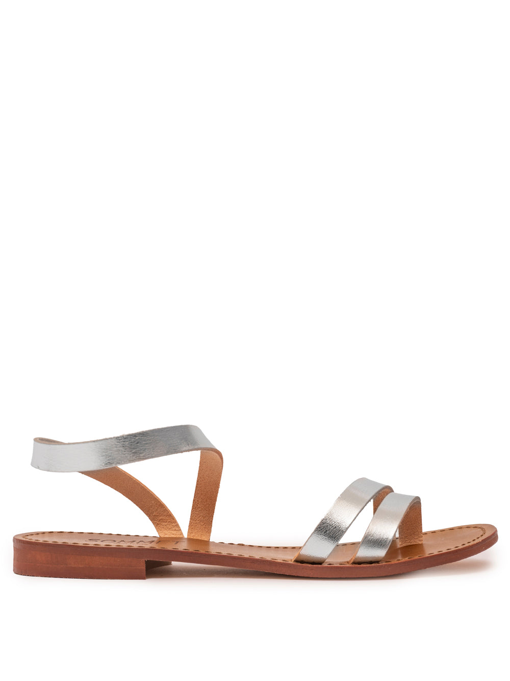 Sandalia Pietrasanta de Cinque Terre en piel plateada metalizada, con pulsera al tobillo y suela de cuero. Fabricación italiana.