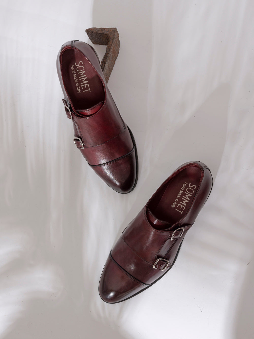 Zapato Oxford con doble hebilla en piel burdeos SOMMET SMMT-6008 hecho a mano en Italia