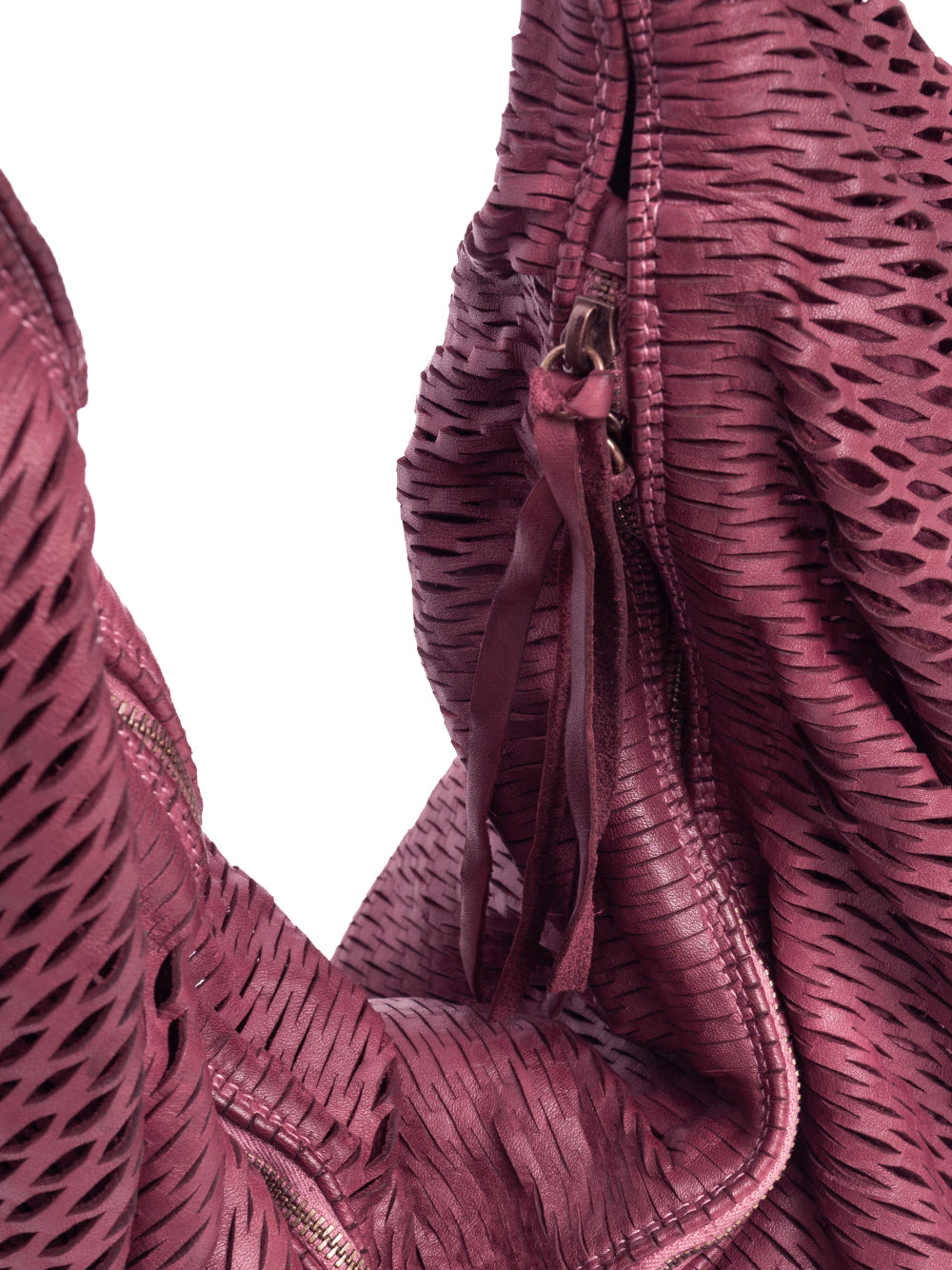 Bolso Rete 391/rete de Sommet en piel de vacuno color Prugna, diseño tipo saco, hecho a mano en Italia