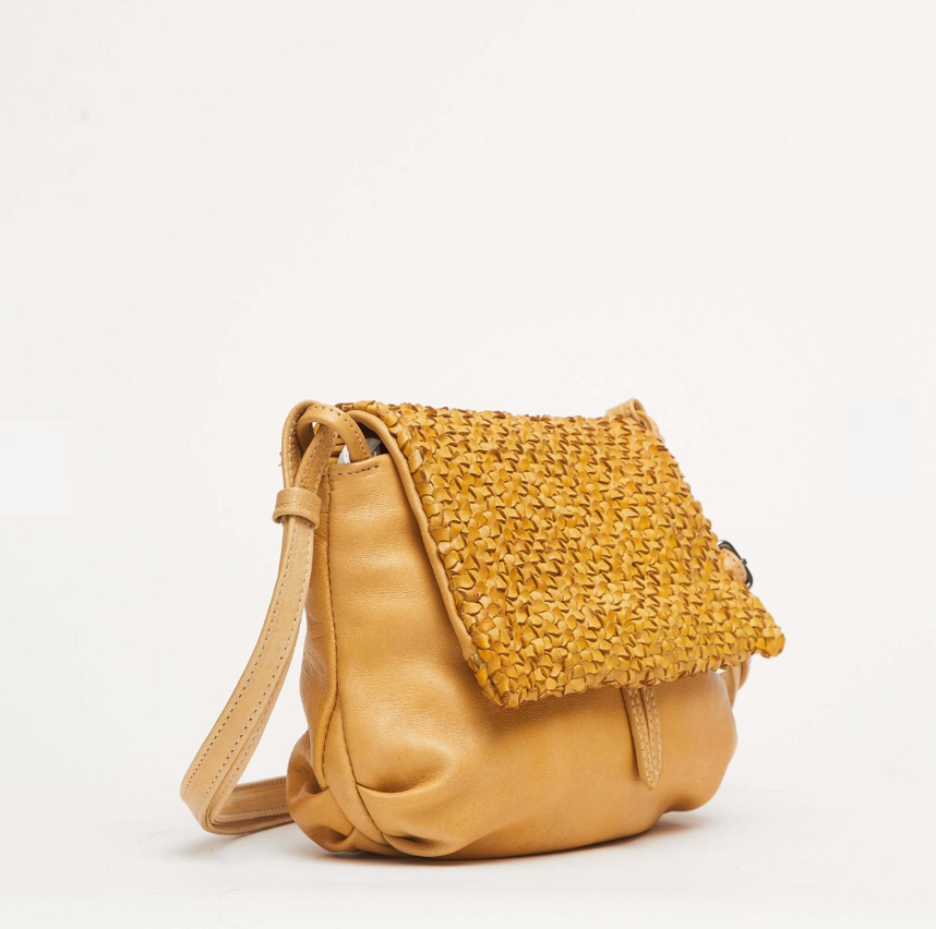 Handmade Italian yellow leather bag with interior pockets by Reptile’s House