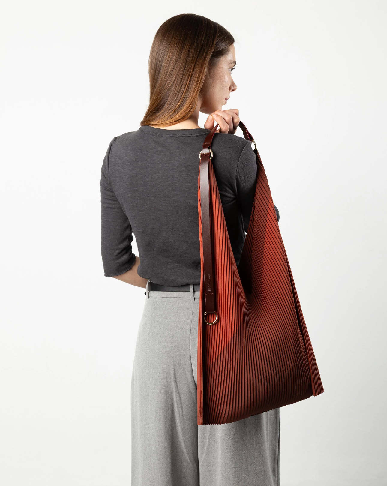 Multitudes Angelina shoulder bag made in Italy with pleated finish