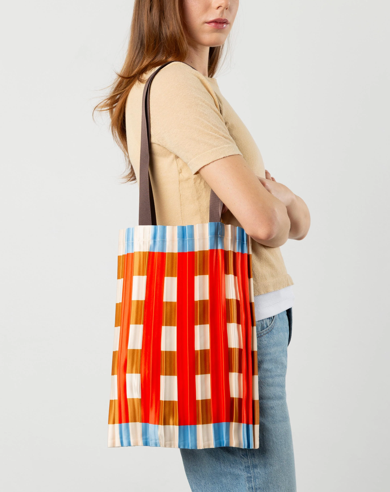 Multitudes Marsala multicolor tote bag made in Italy with pleated satin texture