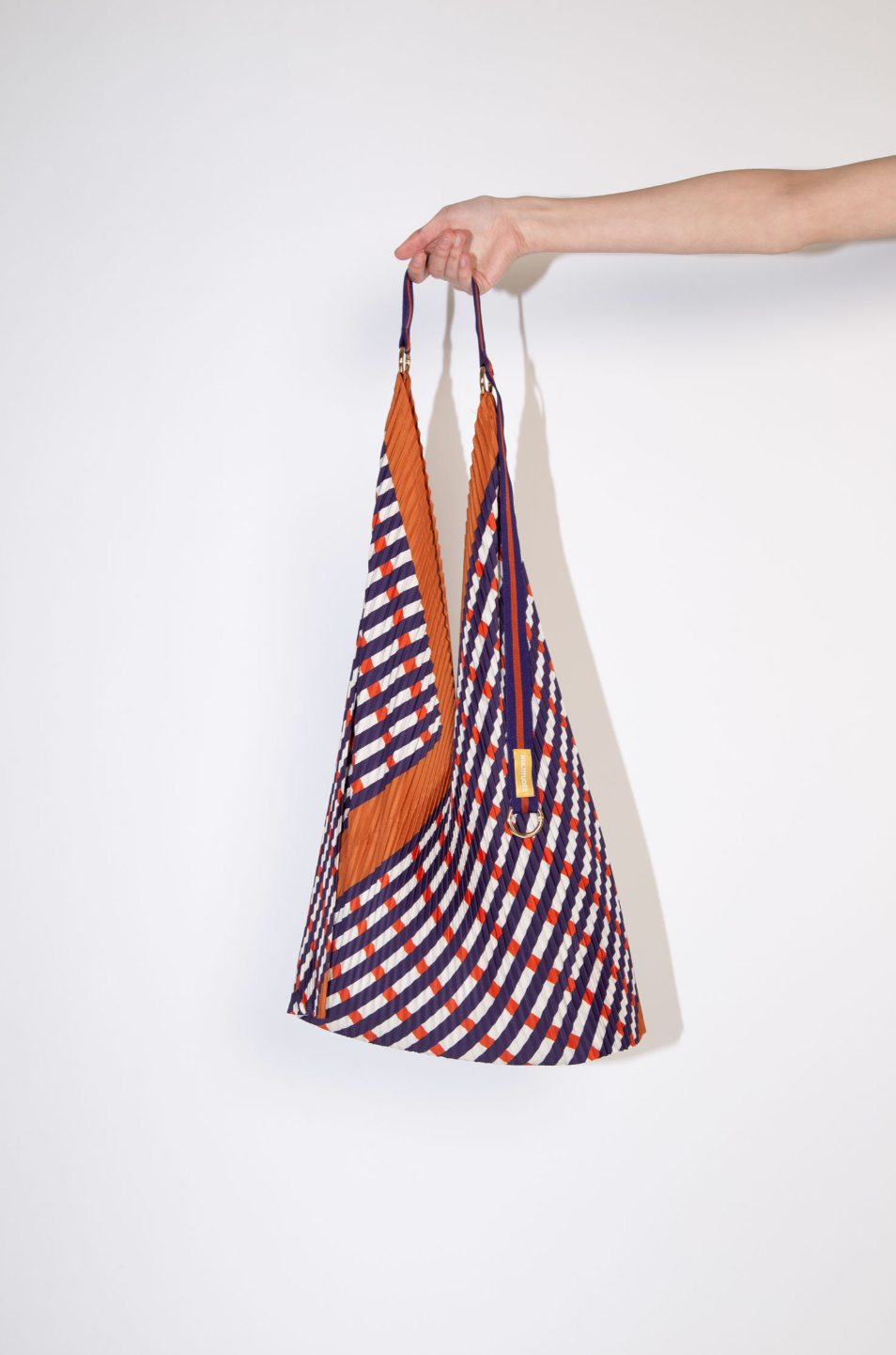 Multitudes pleated hobo bag Sophia Terracota with striped design