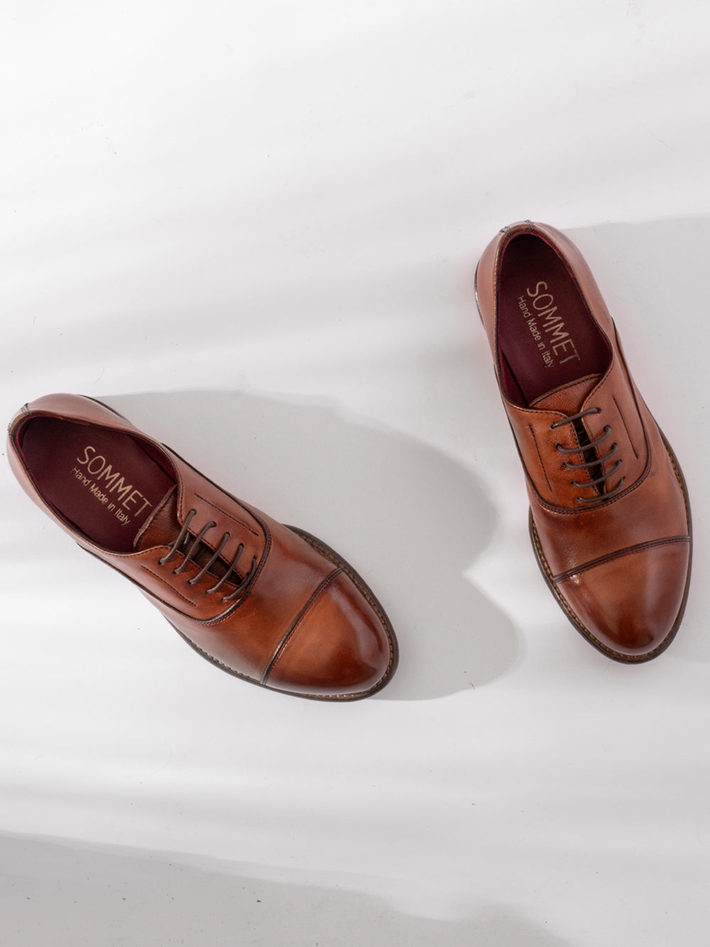 Brandy leather oxford cap toe — SOMMET Hand Made in Italy label