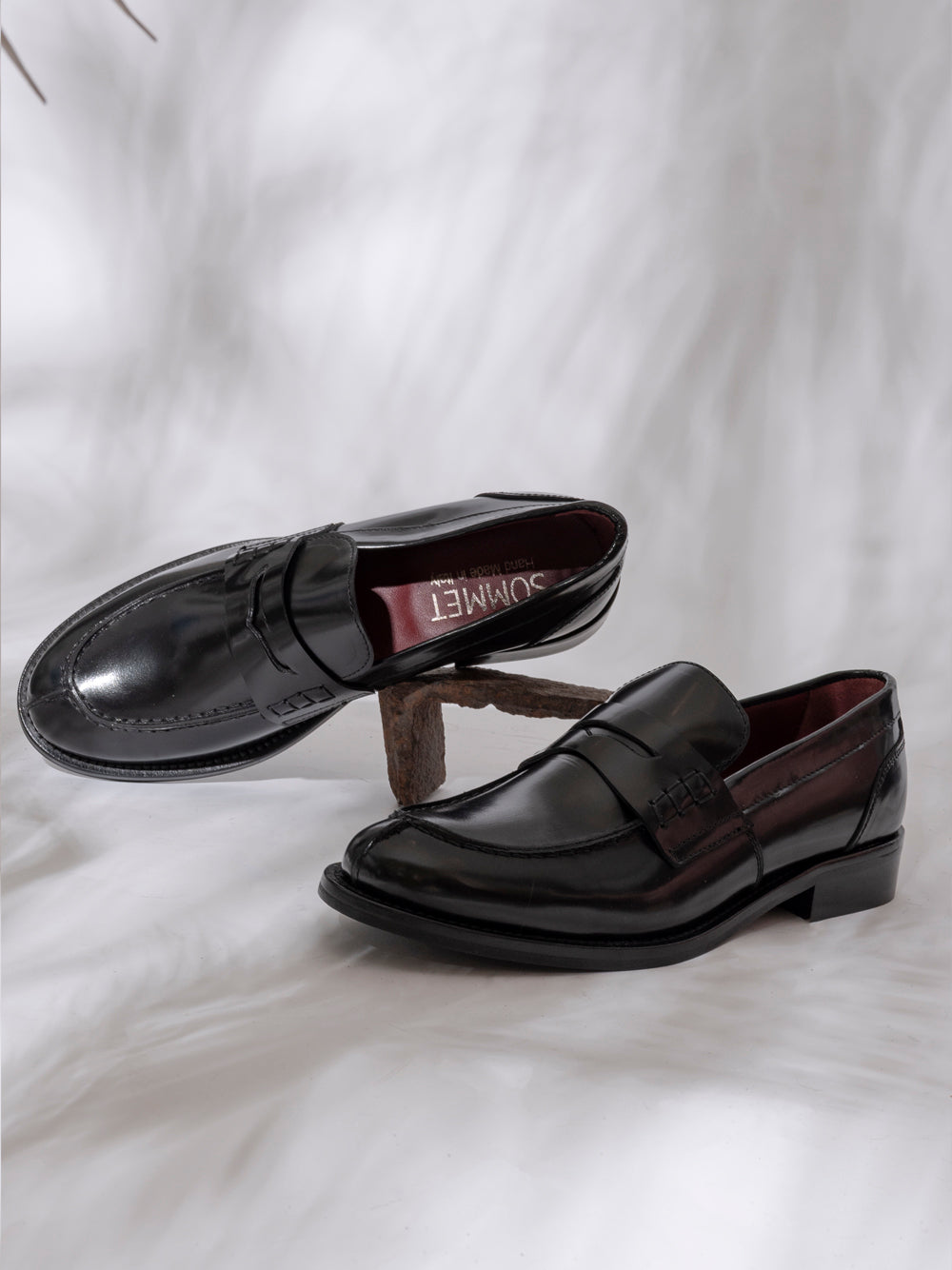 Black vegetable-tanned leather penny loafer — SOMMET handmade in Italy