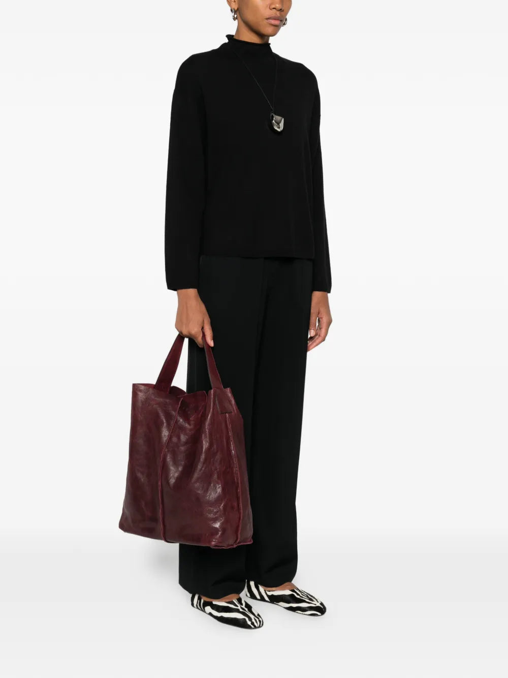 Sommet Sahara hobo bag in barolo burgundy vegetable-tanned leather, handmade in Italy with removable interior pouch.