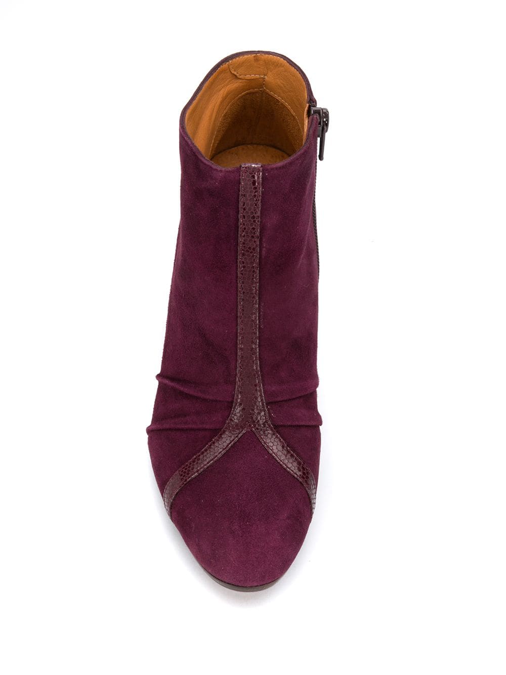 Chie Mihara Botines ERINA en Ante Burdeos con Panel en contras de Piel de aligátor Cierre Lateral con Cremallera, Forro de Cuero y tacón Cuadrado Alto 9,5 cm.