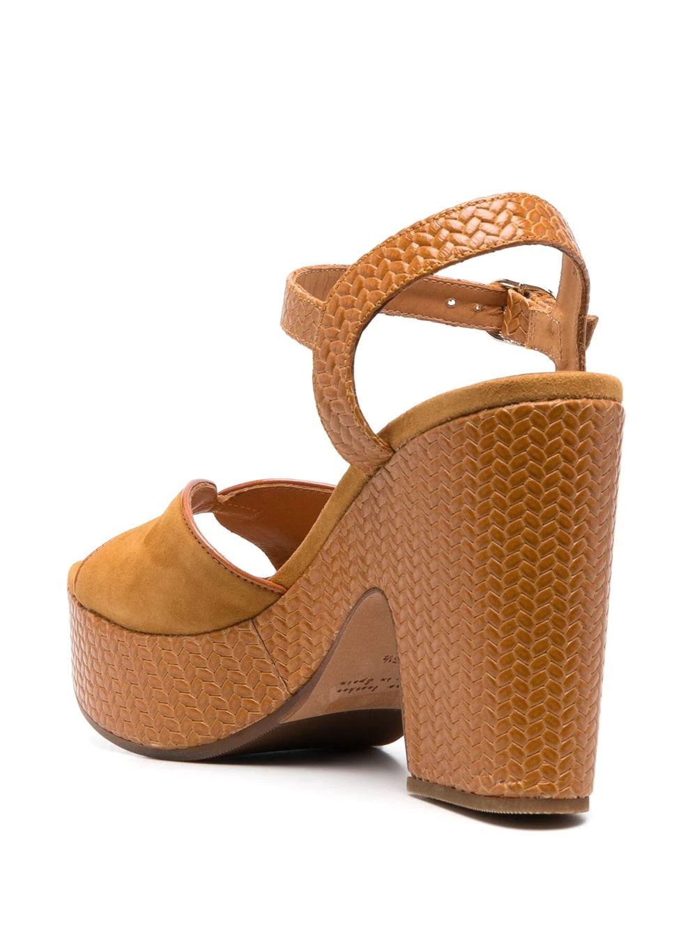 Chie Mihara sandalias de tacón con plataforma en ante cognac, tira en el tobillo con cierre con hebilla, puntera abierta y plantilla de piel con logo. Altura 9,5 Exterior: Ante 100% Forro: Cuero 100% Suela: Cuero 100%, Goma 100% Modelo: DEBE