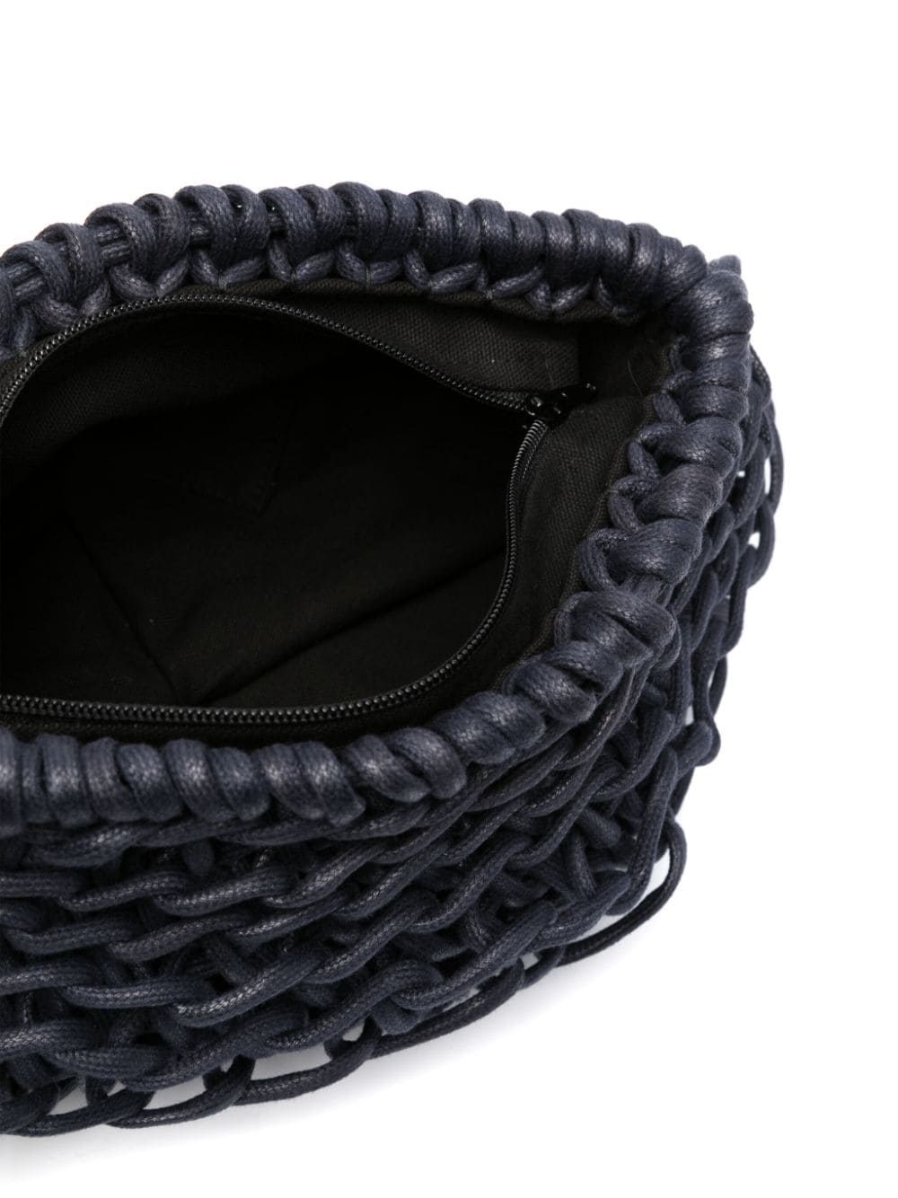 Bolso Cecilia de Alienina en color navy, tejido a mano en Italia con cuerda de algodón, diseño artesanal y sostenible.

