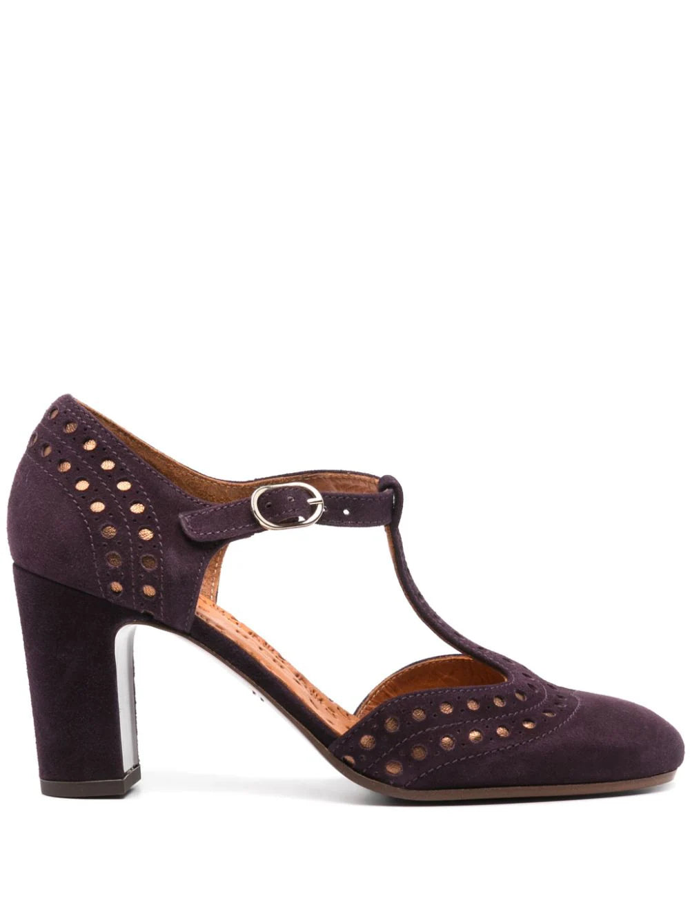 Chie Mihara zapatos de medio tacón medio ante color vino, cierre doble de hebilla lateral tacón de 7.5 cm&nbsp; Plantilla de piel y suela de cuero y goma  Composición   Suela_ Goma 100%, Piel de becerro 100% Forro_ Piel de becerro 100% Exterior_ Piel de becerro 100%   Modelo: WANTE