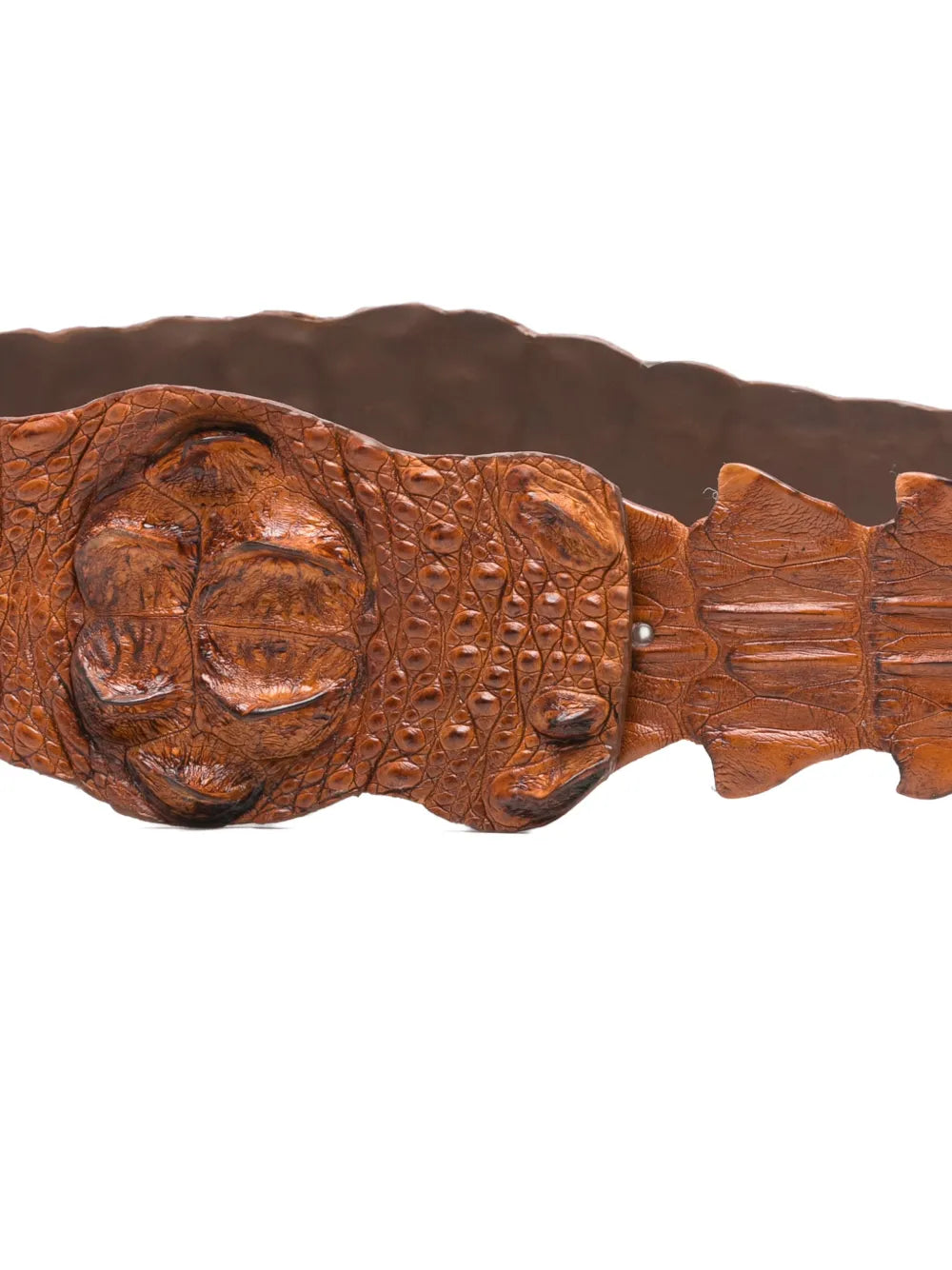 Cinturón de cocodrilo cresta en color cuero confeccionado en piel auténtica con acabado artesanal