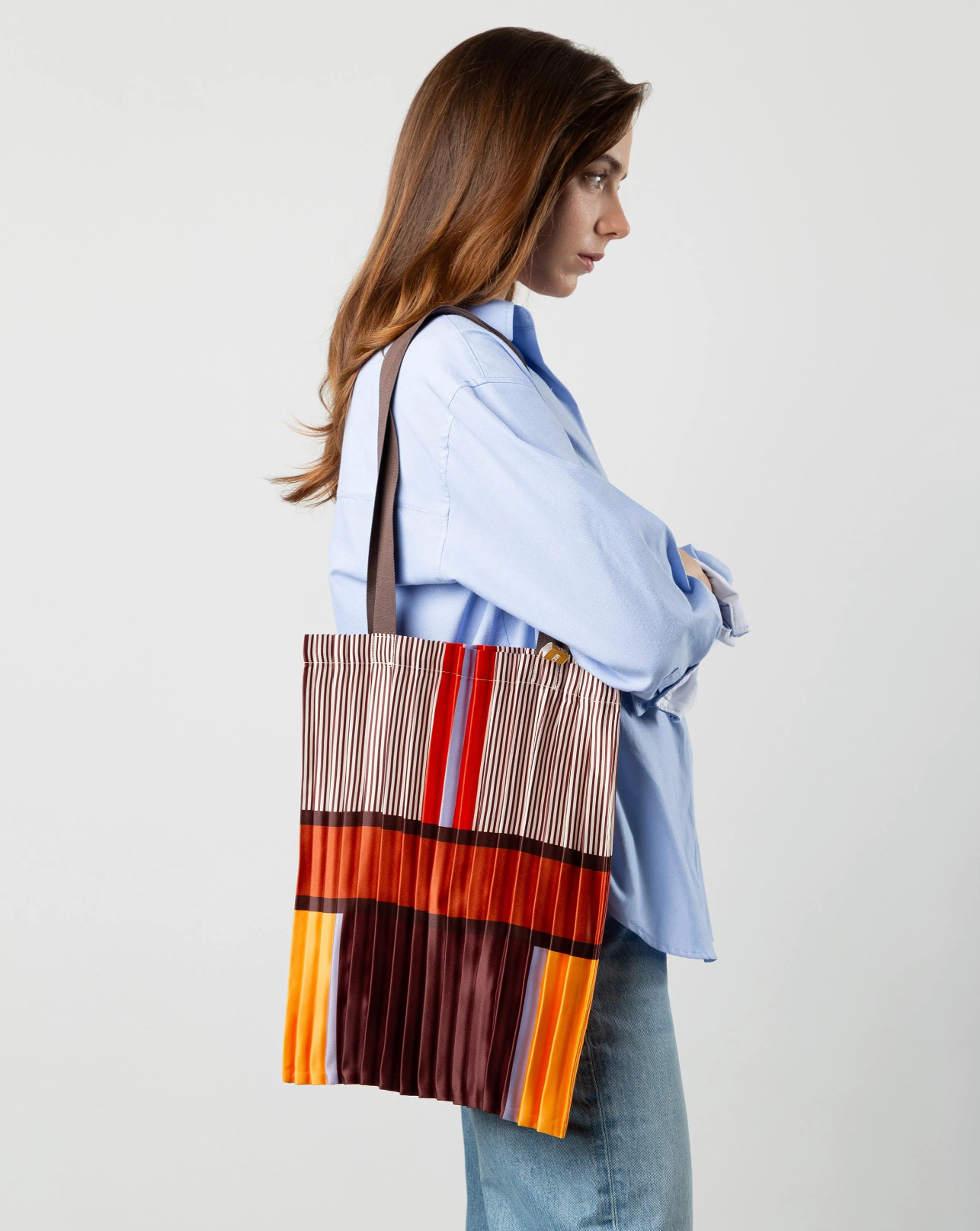 Multitudes pleated shopper bag Bagheria in red, orange and burgundy satin