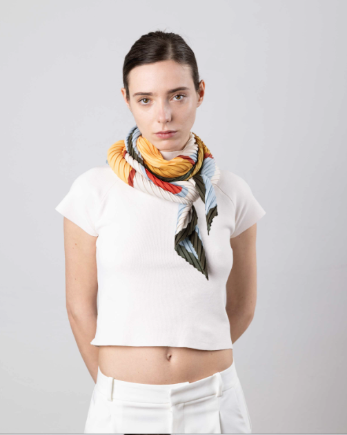 Multitudes pleated scarf Afrodite avio saffron burgundy recycled polyester silk-effect