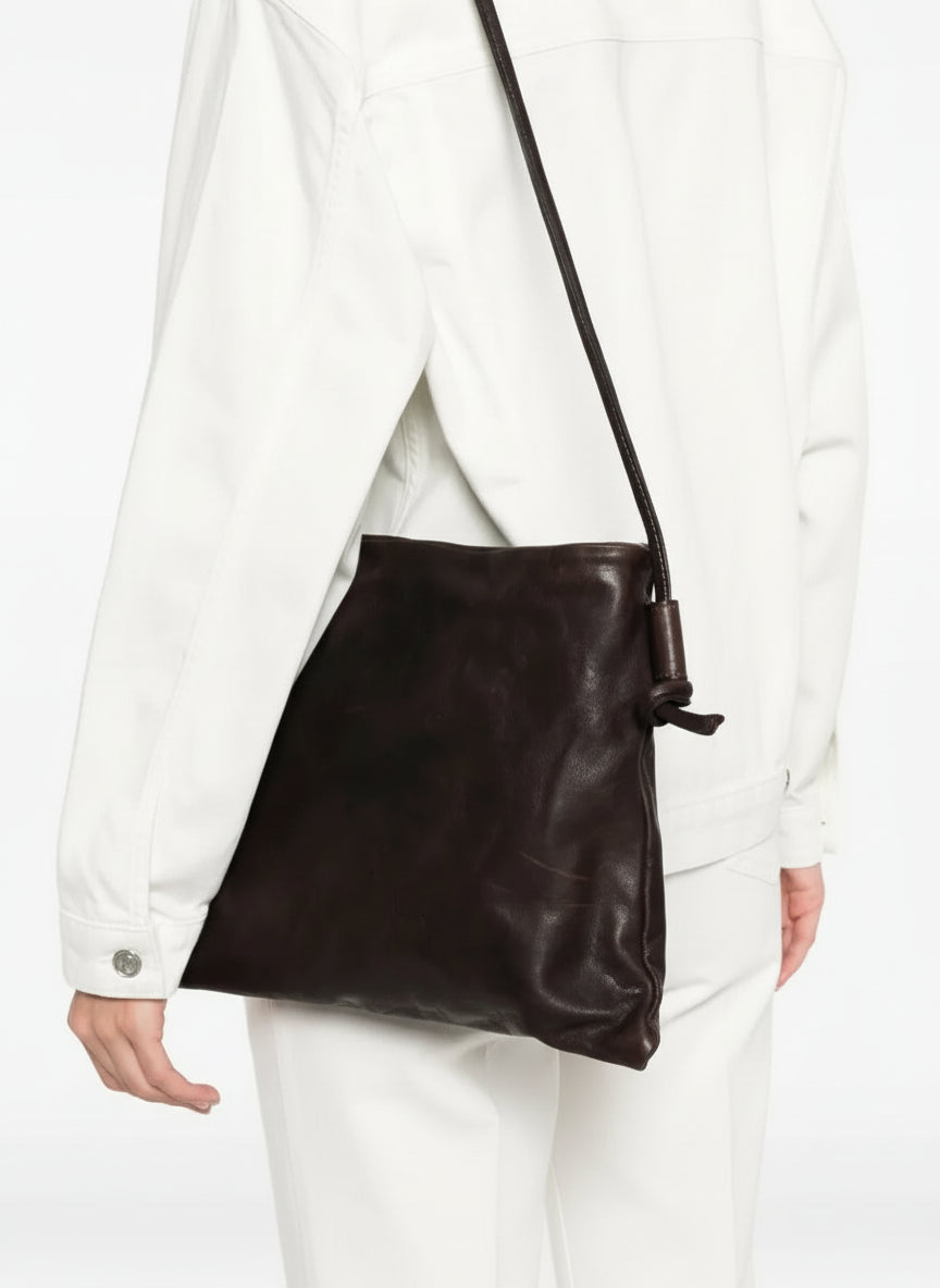 Sommet Frida leather bag in coffee brown with adjustable crossbody strap, medium casual handbag suitable for carrying smartphone and everyday essentials