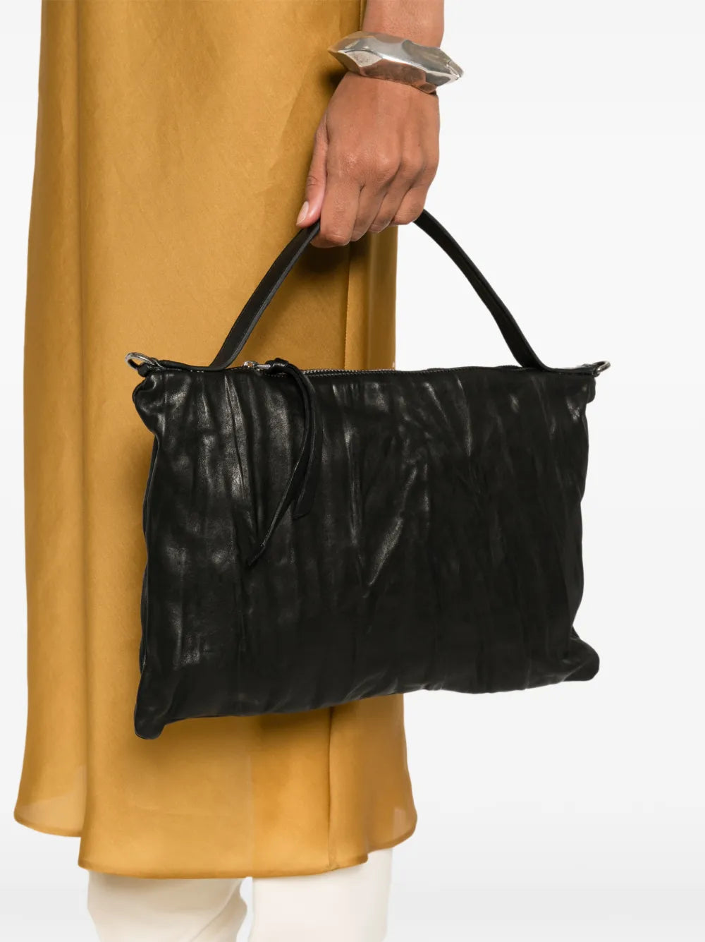 Sommet Lexi Small black bag in wrinkled vegetable-tanned leather with short handle and removable crossbody strap