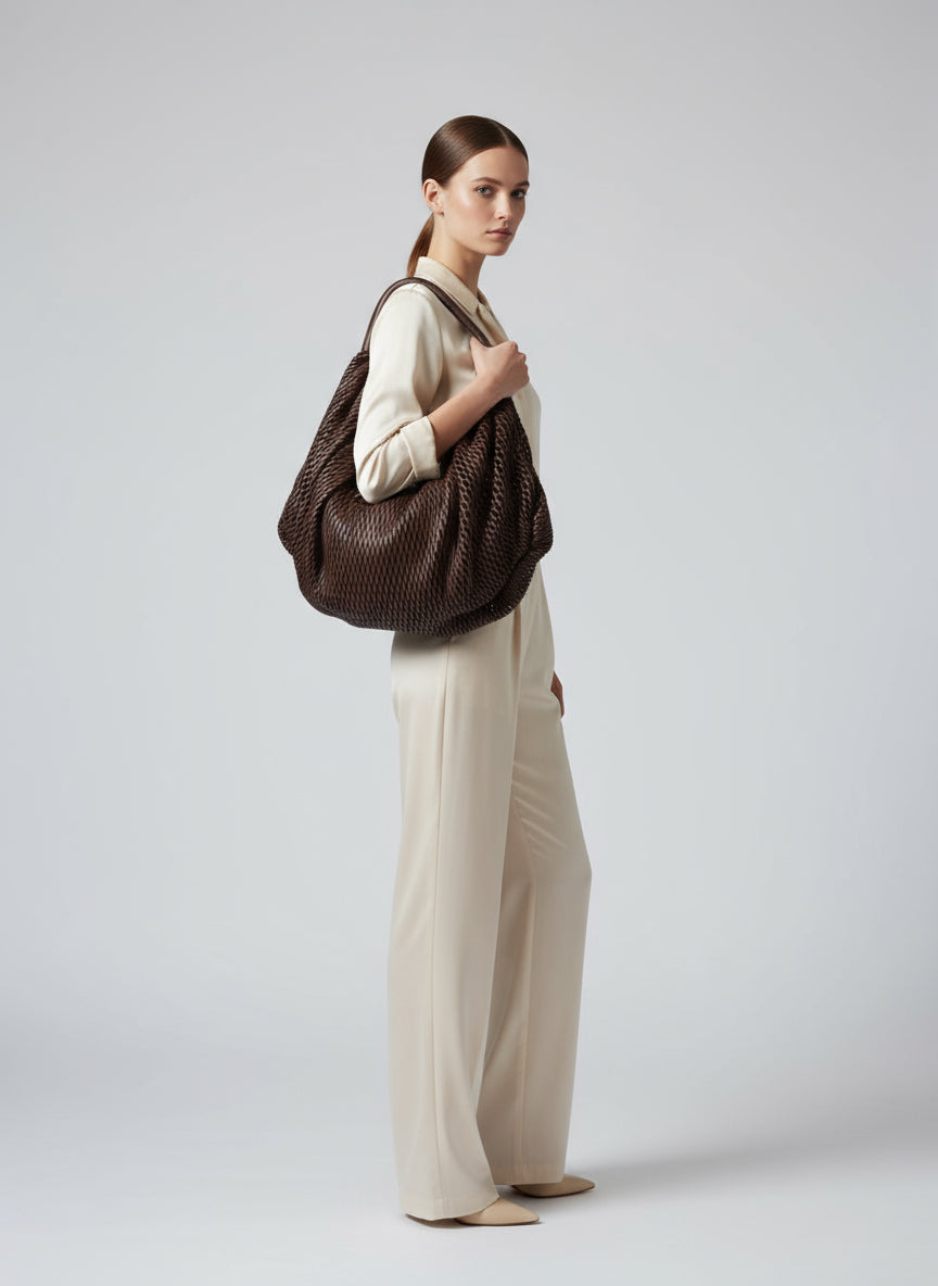 Sommet Rete XL handmade luxury leather bag in Testa di Moro, bucket style, made in Italy