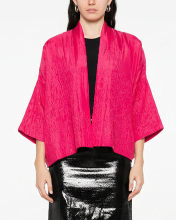 Yavï embroidered silk kimono in fuchsia with fluid silhouette