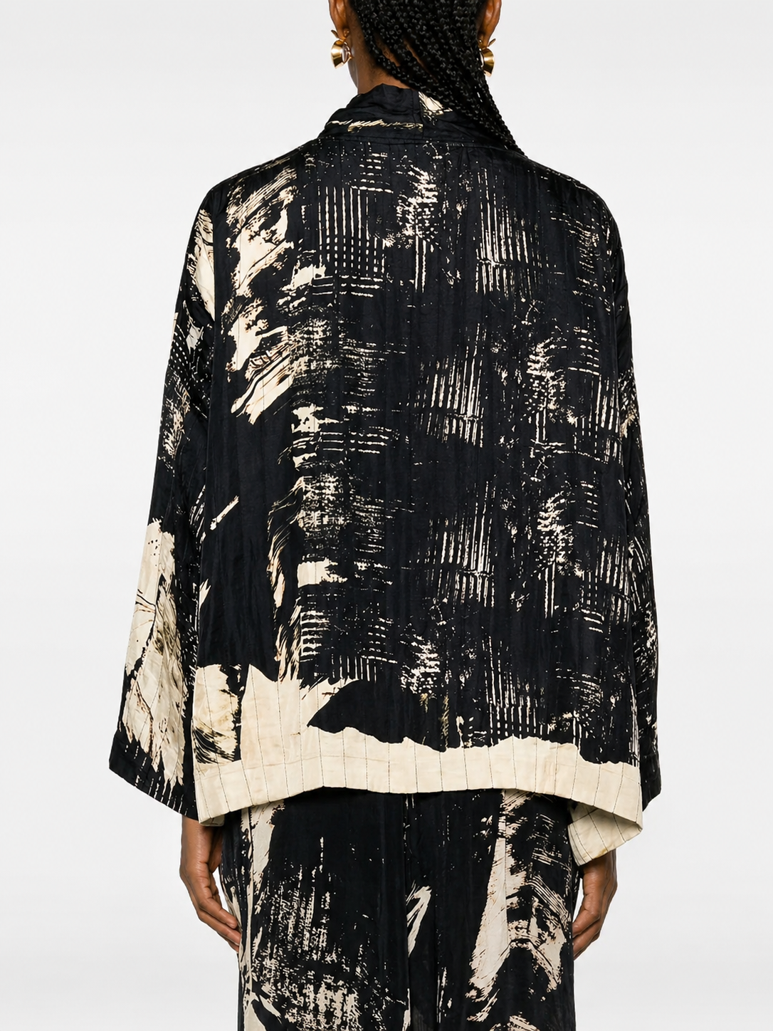 YAVÏ women's impressionist print kimono jacket black ecru — open front expressive brushstrokes 100% viscose
