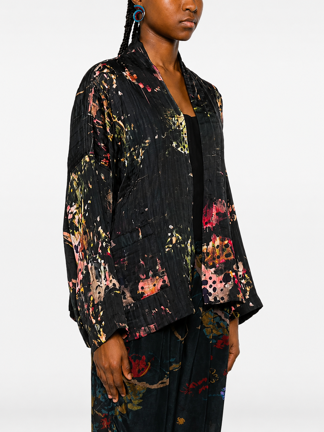 YAVÏ women's impressionist print kimono jacket black pink green — open front expressive brushstrokes 100% viscose
