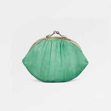Cargar imagen en el visor de la galería, Monedero verde agua en piel de anguila suave, con doble compartimento con cierre de clip y dos espacios para tarjetas de crédito.   Medidas: Ancho: 19 cm, altura: 11 cm.  Forro interior 100 % algodón.  Material exterior: 100% piel de anguila.   