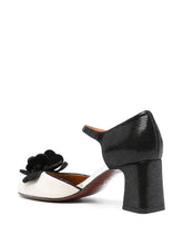 Load image into Gallery viewer, White Heeled Shoe - Black