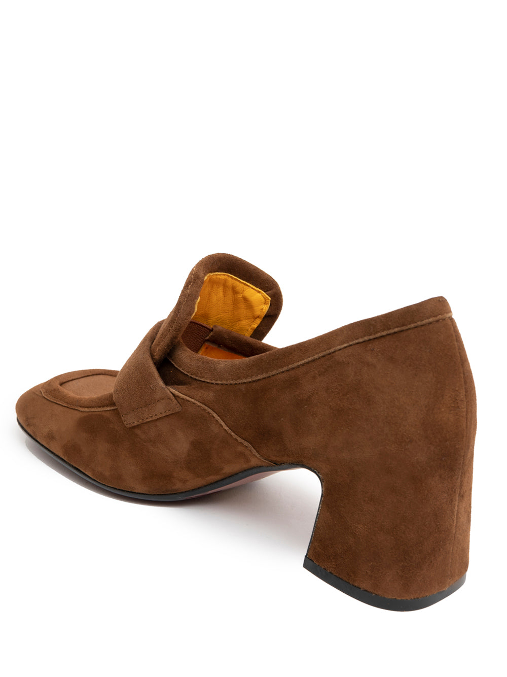 Mocasín en antes camel con tacón cuadrado ancho de 6 cm. La suela es de goma y flexible lo que lo hacen muy cómodo para el día a día.  Exterior_ Piel De Becerro 100% Suela_ Goma 50% Cuero 50% Forro_ Piel De Becerro 100%  Fabricado en Italia  Modelo_ Perla-R261- Mara Bini  Color_Acero